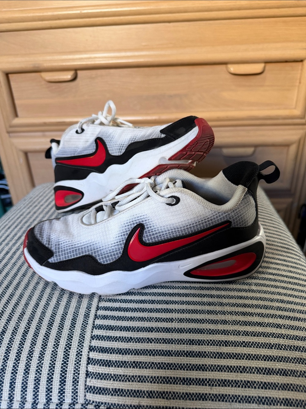 Nike Air Max Nova Youth Size 5